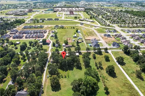 7956 W Gibbs Rd, Springdale, AR 72762