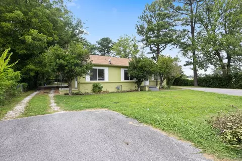 1933 N Garland Ave, Fayetteville, AR 72703