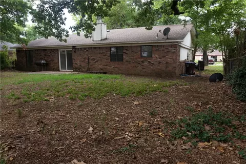 Exterior - 3103 62nd St, Fort Smith, AR 72903 photo 2 of 3