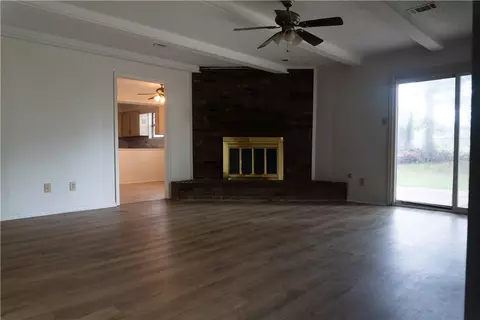Living - 3103 62nd St, Fort Smith, AR 72903 photo 2 of 3