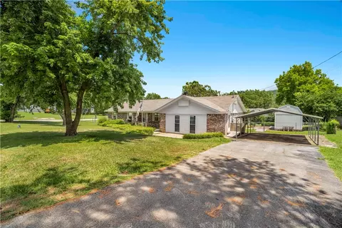 436 Mcknight Ave, West Fork, AR 72774 photo 3