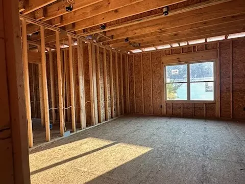 Bedroom - 491 Rainforest Loop, Centerton, AR 72719 photo 2 of 3