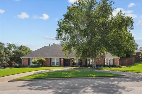 2784 Brookbury Xing, Fayetteville, AR 72703