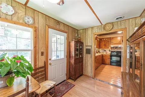 Entry Way - 468 Madison 7605, Wesley, AR 72773 photo 2 of 2