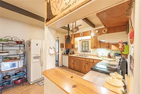 Kitchen - 468 Madison 7605, Wesley, AR 72773 photo 1 of 3