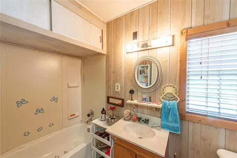 Bath - 468 Madison 7605, Wesley, AR 72773 photo 5 of 5