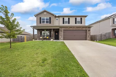 2408 Maplewood Ave, Lowell, AR 72745