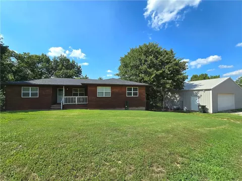 638 County Road 640, Green Forest, AR 72638