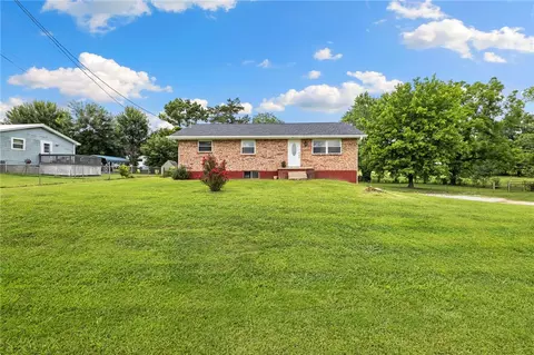 2044 Monitor Rd, Springdale, AR 72764