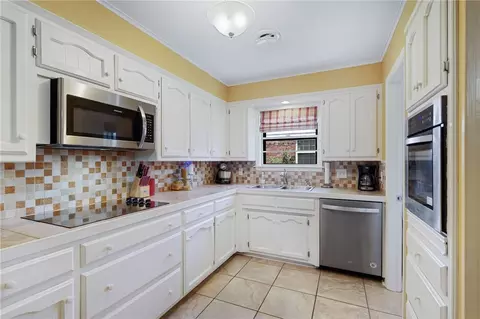 Kitchen - 3305 S 64th St, Fort Smith, AR 72903 photo 1 of 2