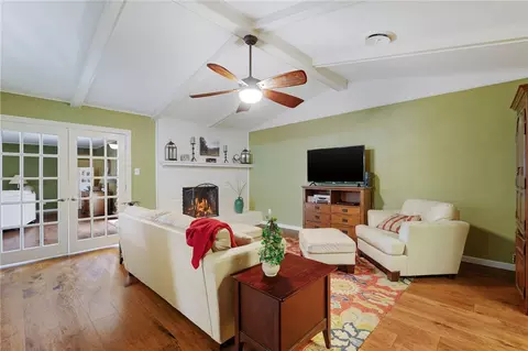 Living - 3305 S 64th St, Fort Smith, AR 72903 photo 2 of 3