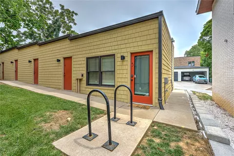 218 N Church Ave #5, Fayetteville, AR 72701