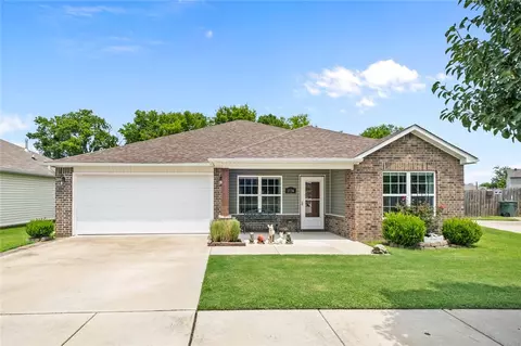 1154 S Gentle Valley Dr, Fayetteville, AR 72704