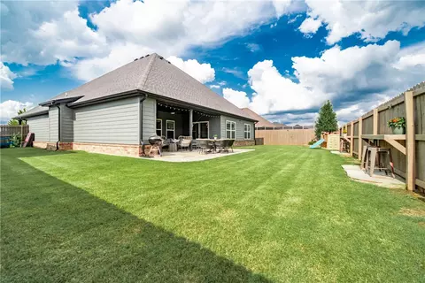1061 Silver Maple St, Centerton, AR 72719 photo 18