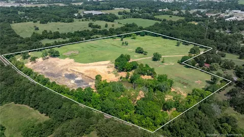 717 Songbird Ln, Van Buren, AR 72956