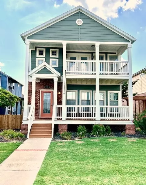 579 N Rupple Rd, Fayetteville, AR 72704