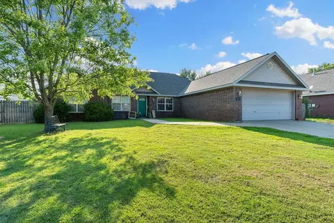 535 Lynn Dr, Pea Ridge, AR 72751