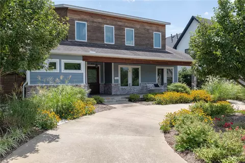 409 NW 4th St, Bentonville, AR 72712