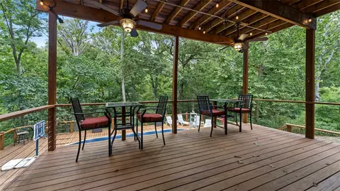 506 Coachlight Dr, Bentonville, AR 72712