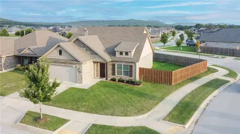 4575 Divide Dr, Fayetteville, AR 72704