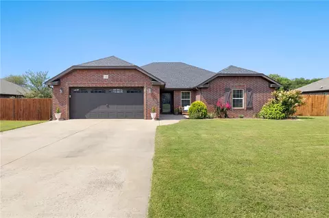 2450 Heather Lynn Ln, Fayetteville, AR 72701