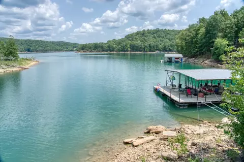 7670 Angell Rd, Rogers, AR 72756