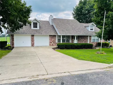 1225 Laura Ave, Berryville, AR 72616