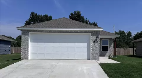 1813 E Annette Dr, Siloam Springs, AR 72761