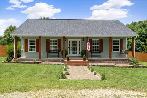 735 Butterfield Ave, West Fork, AR 72774