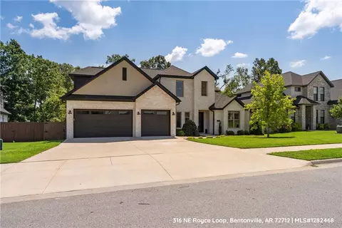 316 NE Royce Loop, Bentonville, AR 72712
