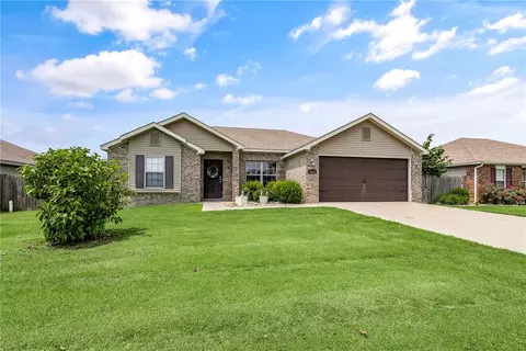 5402 SW Carlisle St, Bentonville, AR 72712