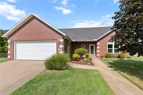 3802 SW Huckleberry St, Bentonville, AR 72712