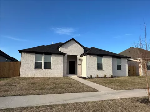 4840 W Sturgeon St, Fayetteville, AR 72704