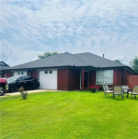 3091 Stagecoach Ave, Springdale, AR 72764