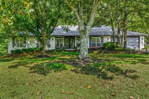 2347 N Aspen Dr, Fayetteville, AR 72703