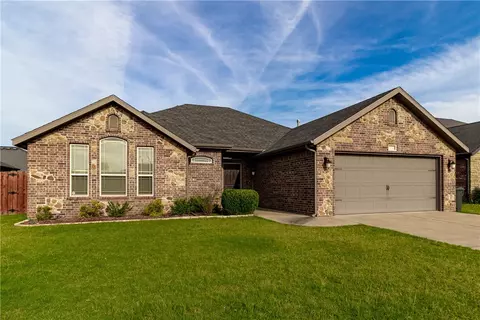 6206 S 38th St, Rogers, AR 72758