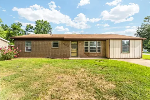 2100 Dogwood Pl, Springdale, AR 72762