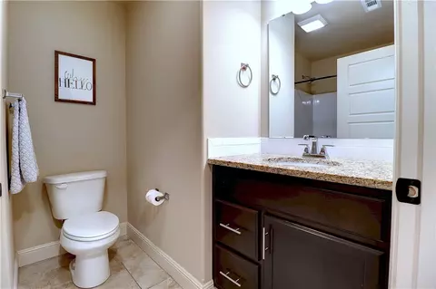 Bath - 1010 E Sumac St, Rogers, AR 72756 photo 4 of 4