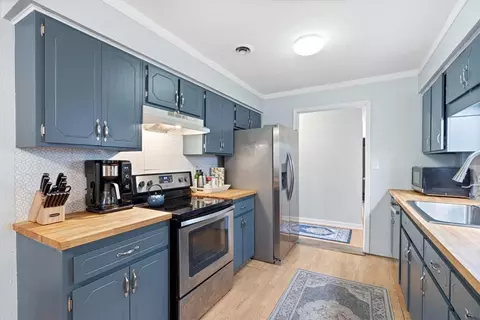 Kitchen - 304 Eames Ave, Springdale, AR 72764 photo 1 of 3