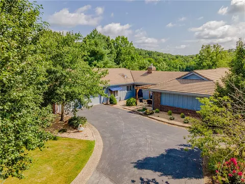 59 Dogwood Dr, Bella Vista, AR 72715