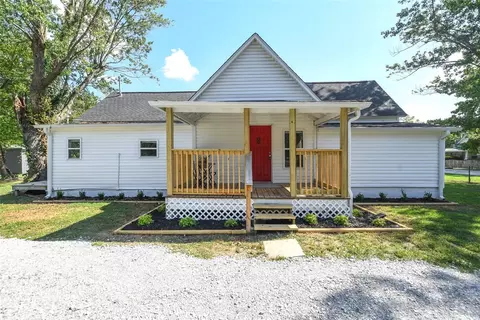 324 Otis Ave, Gentry, AR 72734