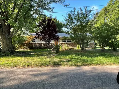 6245 Dearing, Springdale, AR 72762