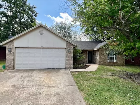 4395 Patrick St, Fayetteville, AR 72704