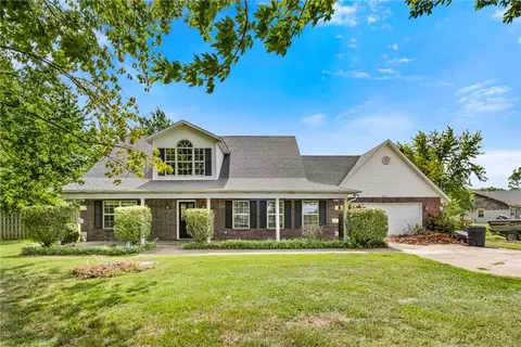808 West Ave, Lincoln, AR 72744