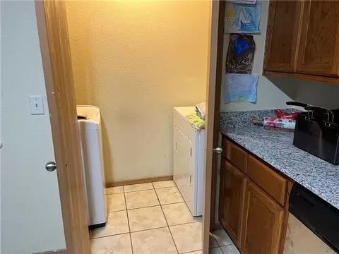 1275 Tucson Loop #A & B, Springdale, AR 72764 photo 5