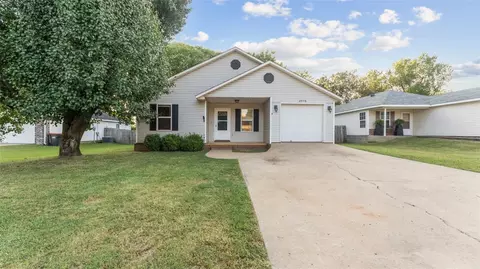 2576 E Dandelion St, Springdale, AR 72764