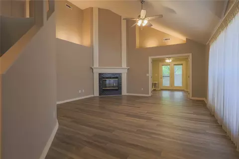 131 Cydnee St, Fayetteville, AR 72703