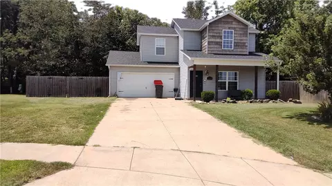 1584 Sango St, Springdale, AR 72764