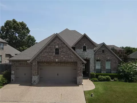 3696 Jules Verne Ave, Fayetteville, AR 72704