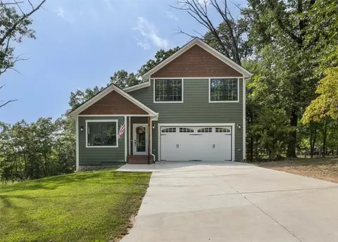 4 Patton Ln, Bella Vista, AR 72715